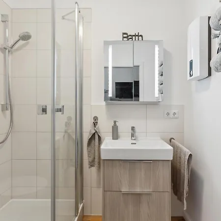 Amazing Apartment In Naumburg With Wi-Fi Buitenkant foto